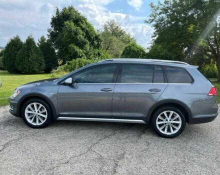 Серый Фольксваген Гольф, объемом двигателя 1.8 л и пробегом 50 тыс. км за 8000 $, фото 3 на Automoto.ua