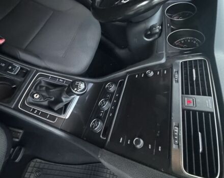 Серый Фольксваген Гольф, объемом двигателя 1.6 л и пробегом 280 тыс. км за 12200 $, фото 5 на Automoto.ua