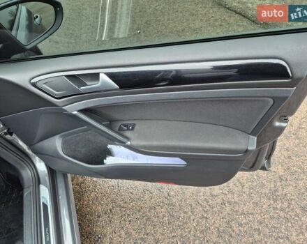 Серый Фольксваген Гольф, объемом двигателя 1.97 л и пробегом 300 тыс. км за 11000 $, фото 9 на Automoto.ua