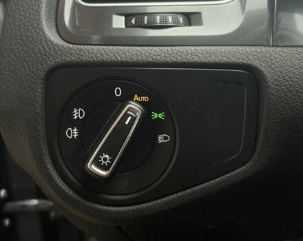 Серый Фольксваген Гольф, объемом двигателя 1.6 л и пробегом 241 тыс. км за 12400 $, фото 16 на Automoto.ua