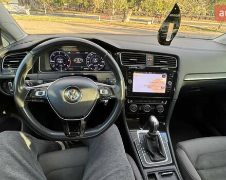 Серый Фольксваген Гольф, объемом двигателя 1.6 л и пробегом 299 тыс. км за 13000 $, фото 11 на Automoto.ua