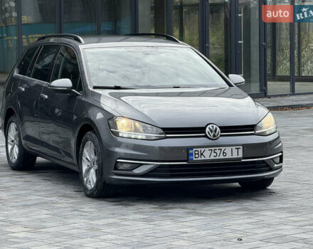 Серый Фольксваген Гольф, объемом двигателя 1.6 л и пробегом 253 тыс. км за 12700 $, фото 9 на Automoto.ua