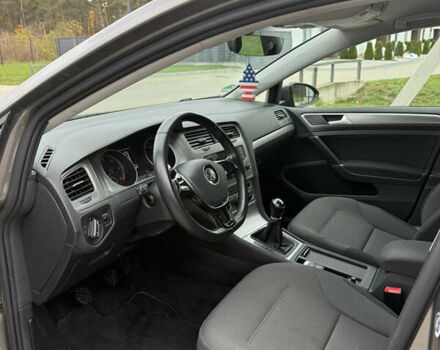 Серый Фольксваген Гольф, объемом двигателя 1.6 л и пробегом 262 тыс. км за 11000 $, фото 25 на Automoto.ua