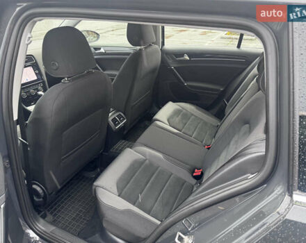 Сірий Фольксваген Гольф, об'ємом двигуна 1.97 л та пробігом 267 тис. км за 14000 $, фото 8 на Automoto.ua