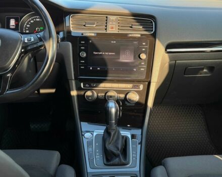 Серый Фольксваген Гольф, объемом двигателя 2 л и пробегом 330 тыс. км за 15300 $, фото 13 на Automoto.ua