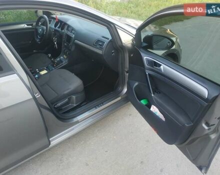 Серый Фольксваген Гольф, объемом двигателя 1.6 л и пробегом 290 тыс. км за 11699 $, фото 21 на Automoto.ua