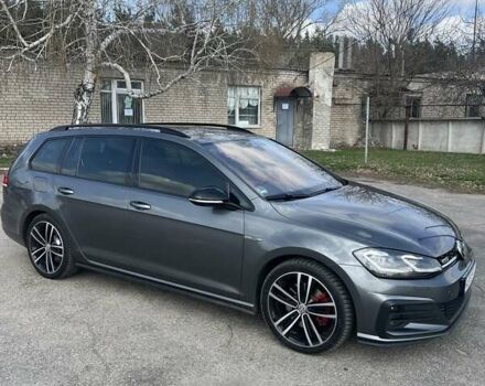 Серый Фольксваген Гольф, объемом двигателя 2 л и пробегом 280 тыс. км за 18500 $, фото 4 на Automoto.ua