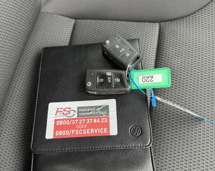 Серый Фольксваген Гольф, объемом двигателя 1.6 л и пробегом 262 тыс. км за 11000 $, фото 27 на Automoto.ua