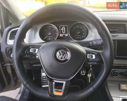 Серый Фольксваген Гольф, объемом двигателя 1.6 л и пробегом 290 тыс. км за 11699 $, фото 16 на Automoto.ua