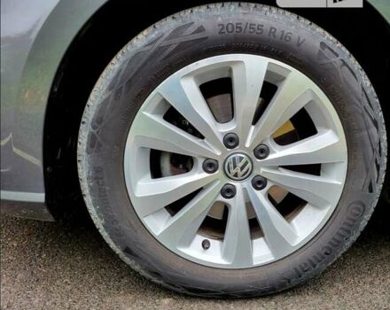 Серый Фольксваген Гольф, объемом двигателя 1.6 л и пробегом 368 тыс. км за 14300 $, фото 15 на Automoto.ua