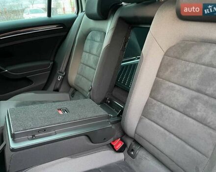 Серый Фольксваген Гольф, объемом двигателя 1.97 л и пробегом 233 тыс. км за 13800 $, фото 11 на Automoto.ua