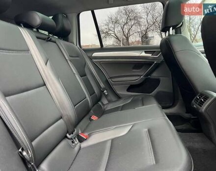 Серый Фольксваген Гольф, объемом двигателя 1.8 л и пробегом 105 тыс. км за 12700 $, фото 21 на Automoto.ua