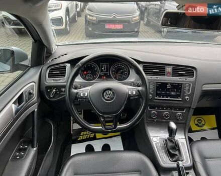 Серый Фольксваген Гольф, объемом двигателя 1.8 л и пробегом 105 тыс. км за 12700 $, фото 11 на Automoto.ua