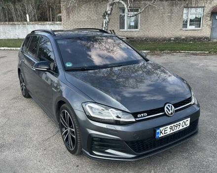 Серый Фольксваген Гольф, объемом двигателя 2 л и пробегом 280 тыс. км за 18500 $, фото 3 на Automoto.ua