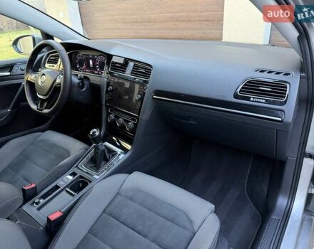 Сірий Фольксваген Гольф, об'ємом двигуна 1.6 л та пробігом 286 тис. км за 15000 $, фото 35 на Automoto.ua