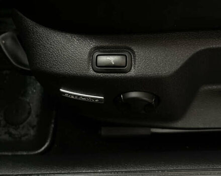 Серый Фольксваген Гольф, объемом двигателя 1.6 л и пробегом 241 тыс. км за 12400 $, фото 25 на Automoto.ua