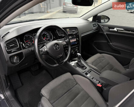 Серый Фольксваген Гольф, объемом двигателя 1.97 л и пробегом 328 тыс. км за 15600 $, фото 24 на Automoto.ua