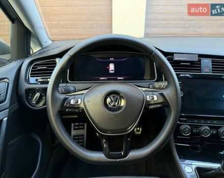 Сірий Фольксваген Гольф, об'ємом двигуна 1.6 л та пробігом 286 тис. км за 15000 $, фото 39 на Automoto.ua