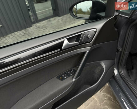 Серый Фольксваген Гольф, объемом двигателя 1.97 л и пробегом 330 тыс. км за 14000 $, фото 26 на Automoto.ua