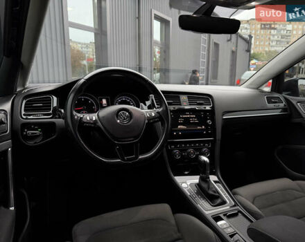 Серый Фольксваген Гольф, объемом двигателя 1.97 л и пробегом 328 тыс. км за 15600 $, фото 46 на Automoto.ua