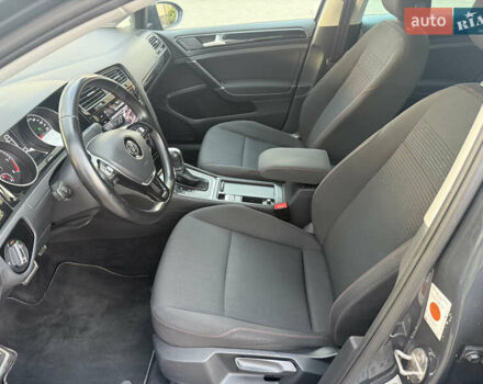 Серый Фольксваген Гольф, объемом двигателя 1.6 л и пробегом 221 тыс. км за 13950 $, фото 35 на Automoto.ua