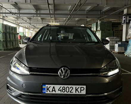 Серый Фольксваген Гольф, объемом двигателя 1.8 л и пробегом 73 тыс. км за 11000 $, фото 4 на Automoto.ua