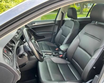 Серый Фольксваген Гольф, объемом двигателя 1.8 л и пробегом 50 тыс. км за 8000 $, фото 11 на Automoto.ua