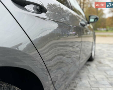 Серый Фольксваген Гольф, объемом двигателя 1.6 л и пробегом 253 тыс. км за 12700 $, фото 19 на Automoto.ua