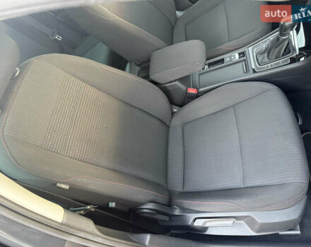 Серый Фольксваген Гольф, объемом двигателя 1.6 л и пробегом 221 тыс. км за 13950 $, фото 50 на Automoto.ua