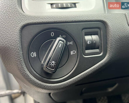 Серый Фольксваген Гольф, объемом двигателя 1.6 л и пробегом 237 тыс. км за 10900 $, фото 22 на Automoto.ua