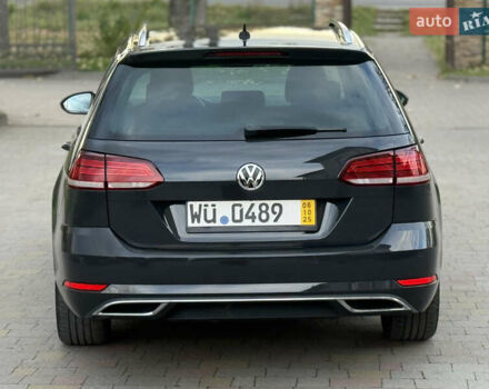 Серый Фольксваген Гольф, объемом двигателя 1.6 л и пробегом 221 тыс. км за 13950 $, фото 11 на Automoto.ua