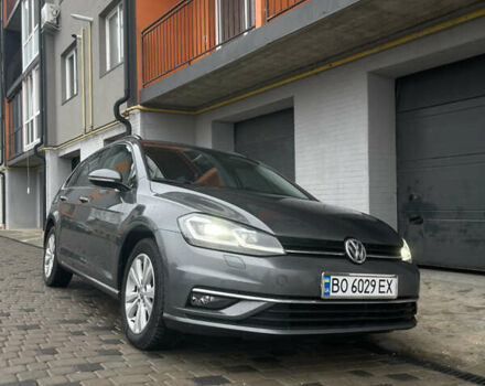 Серый Фольксваген Гольф, объемом двигателя 1.6 л и пробегом 241 тыс. км за 12400 $, фото 5 на Automoto.ua