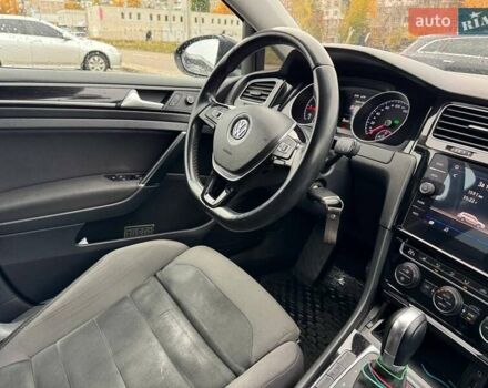 Серый Фольксваген Гольф, объемом двигателя 2 л и пробегом 246 тыс. км за 13500 $, фото 17 на Automoto.ua