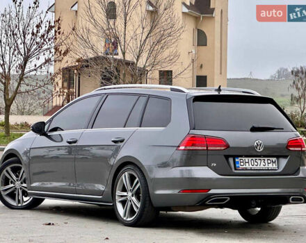 Серый Фольксваген Гольф, объемом двигателя 1.97 л и пробегом 284 тыс. км за 13500 $, фото 5 на Automoto.ua