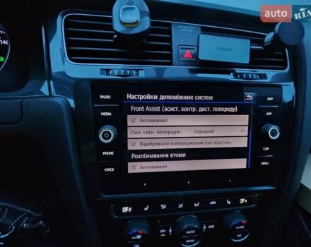 Серый Фольксваген Гольф, объемом двигателя 1.6 л и пробегом 191 тыс. км за 15500 $, фото 25 на Automoto.ua