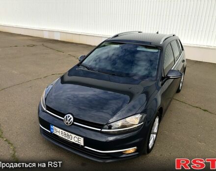 Серый Фольксваген Гольф, объемом двигателя 1.6 л и пробегом 295 тыс. км за 13500 $, фото 2 на Automoto.ua