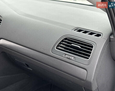 Серый Фольксваген Гольф, объемом двигателя 1.8 л и пробегом 100 тыс. км за 12700 $, фото 47 на Automoto.ua