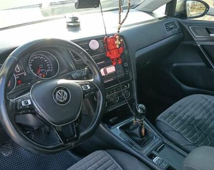 Серый Фольксваген Гольф, объемом двигателя 1.6 л и пробегом 280 тыс. км за 11900 $, фото 1 на Automoto.ua