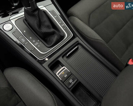 Серый Фольксваген Гольф, объемом двигателя 1.97 л и пробегом 330 тыс. км за 14000 $, фото 18 на Automoto.ua