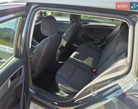 Серый Фольксваген Гольф, объемом двигателя 1.6 л и пробегом 238 тыс. км за 11200 $, фото 16 на Automoto.ua