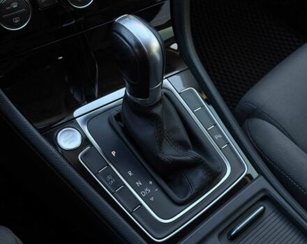 Серый Фольксваген Гольф, объемом двигателя 2 л и пробегом 330 тыс. км за 15300 $, фото 18 на Automoto.ua