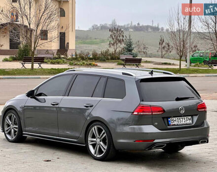 Серый Фольксваген Гольф, объемом двигателя 1.97 л и пробегом 284 тыс. км за 13500 $, фото 8 на Automoto.ua