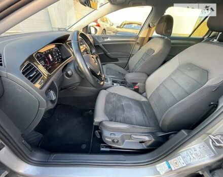 Серый Фольксваген Гольф, объемом двигателя 1.6 л и пробегом 221 тыс. км за 14700 $, фото 14 на Automoto.ua