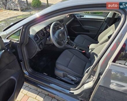 Серый Фольксваген Гольф, объемом двигателя 1.6 л и пробегом 238 тыс. км за 11200 $, фото 18 на Automoto.ua