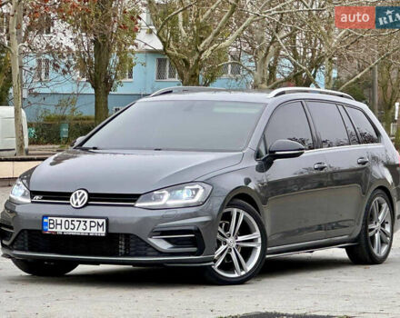Серый Фольксваген Гольф, объемом двигателя 1.97 л и пробегом 284 тыс. км за 13500 $, фото 2 на Automoto.ua