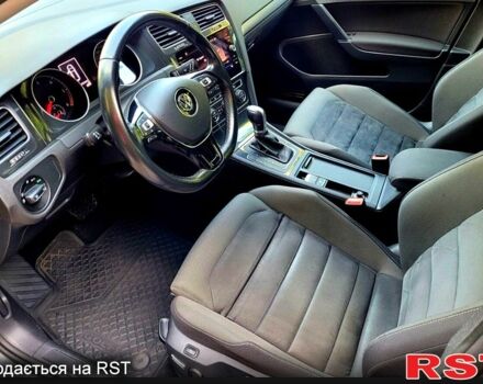 Серый Фольксваген Гольф, объемом двигателя 1.6 л и пробегом 235 тыс. км за 13900 $, фото 8 на Automoto.ua