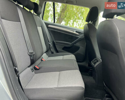 Серый Фольксваген Гольф, объемом двигателя 1.6 л и пробегом 237 тыс. км за 10900 $, фото 36 на Automoto.ua