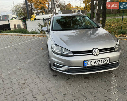 Серый Фольксваген Гольф, объемом двигателя 1.6 л и пробегом 215 тыс. км за 13500 $, фото 1 на Automoto.ua