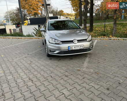 Серый Фольксваген Гольф, объемом двигателя 1.6 л и пробегом 215 тыс. км за 13500 $, фото 4 на Automoto.ua