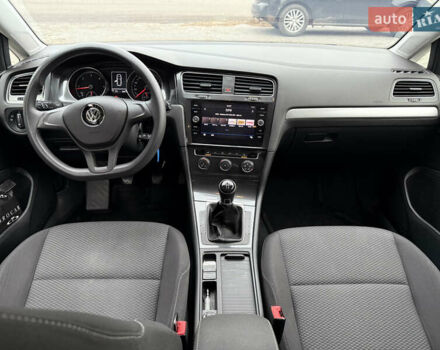 Сірий Фольксваген Гольф, об'ємом двигуна 1.6 л та пробігом 239 тис. км за 12000 $, фото 18 на Automoto.ua